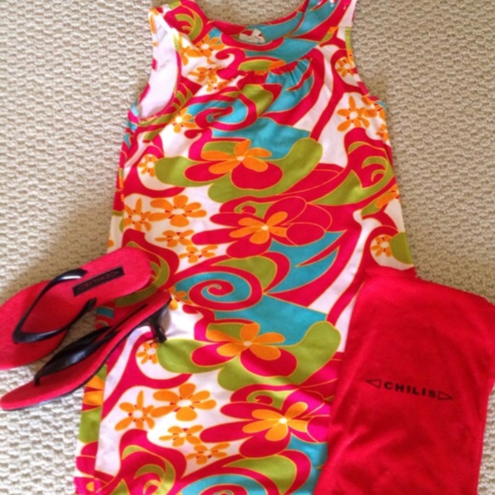 Forever 21 multicolored dress w/button detail;Cute